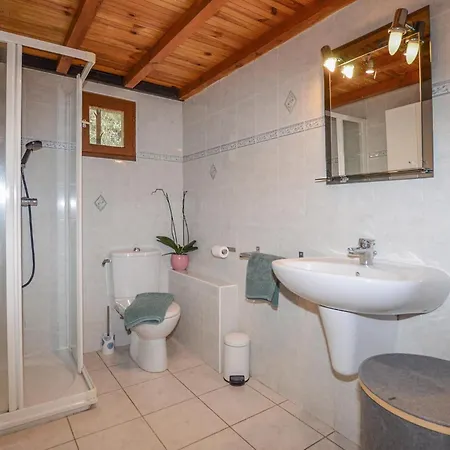 Apartment Cozy Apartment In Cuttoli With Wifi *