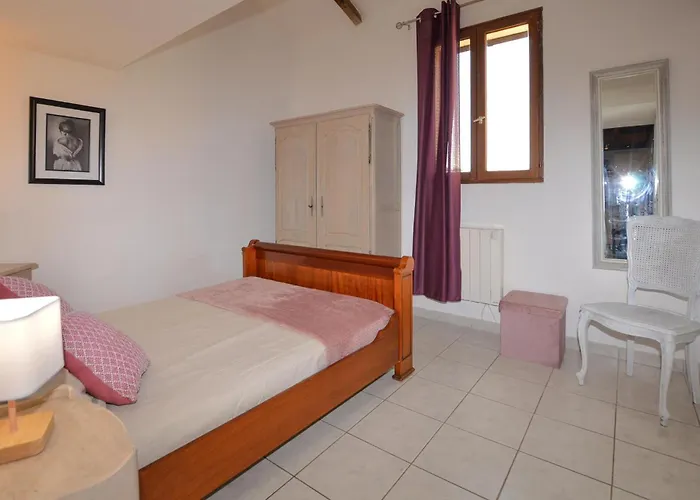 Cozy In With Wifi Apartment